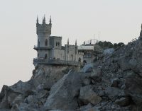 Окупанти завозять до Криму рецидивістів під виглядом туристів – ЦНС