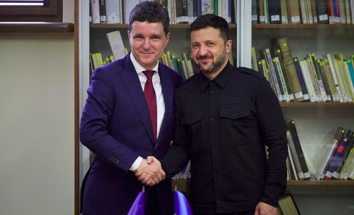 Зеленський анонсував візит нового президента Румунії в Україну