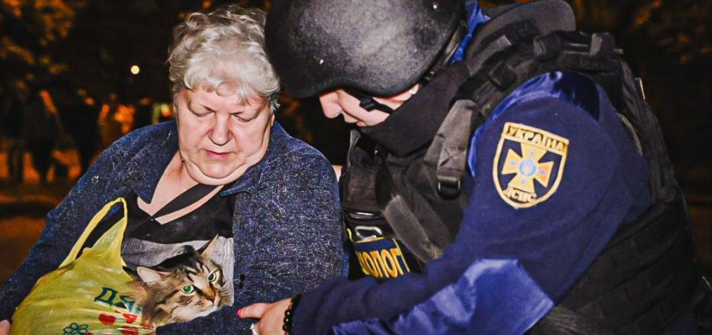 Пошкодженні будинки, загиблі та 37 постраждалих: фото наслідків атаки РФ по Харкову