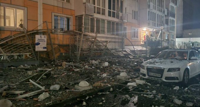 Нічна атака РФ на Одесу: горить багатоповерхівка, пошкоджено інфраструктуру