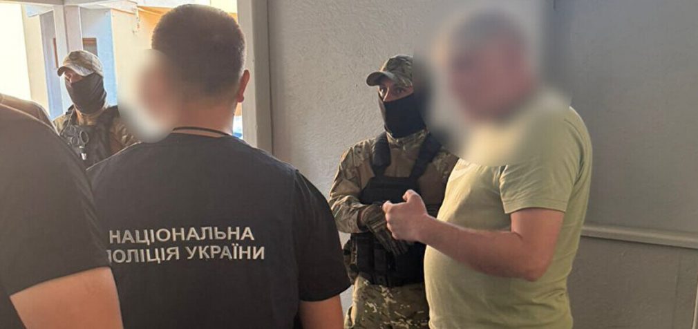 На Кіровоградщині викрили групу злочинців, які “допомагали” за хабарі уникати мобілізації