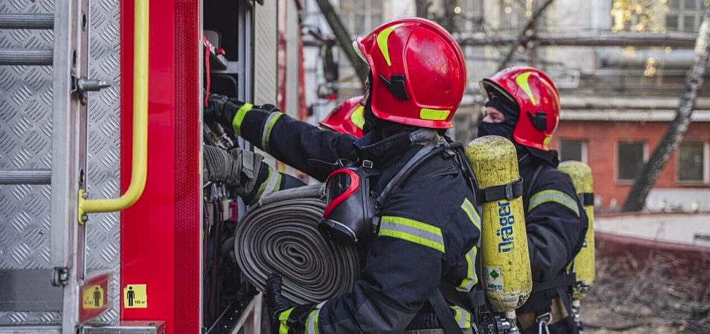 У Харкові чоловік підпалив будівлю ТЦК, після чого втік: що йому загрожує