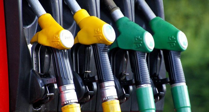 На українських АЗС стабілізувалися ціни на пальне