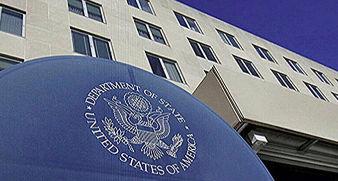 У Держдепі США зробили заяву про призупинення постачання зброї Україні