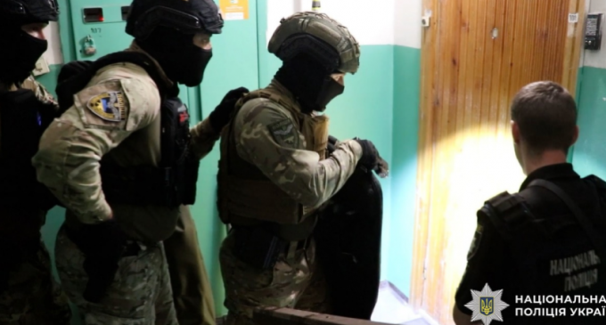 Замовне вбивство свідків та спроба підкупу на 1 млн доларів: зловмиснику з Дніпропетровщини загрожує довічне увʼязнення