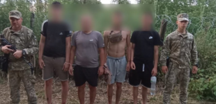 Заплив скасовано: прикордонники затримали 4 втікачів на березі Тиси