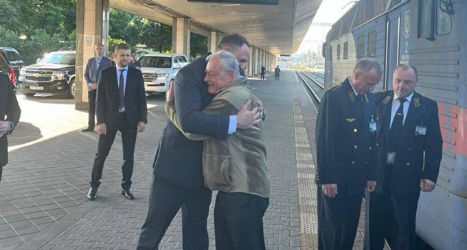 Спецпосланець Трампа Келлог прибув із візитом до Києва
