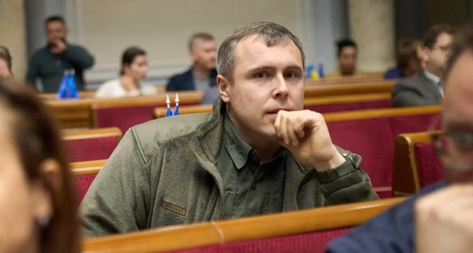 Поганий сигнал РФ та суспільству – нардеп Костенко висловився про зміну уряду