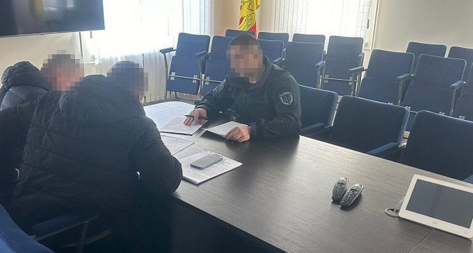 У Миколаївській області судитимуть посадовця за привласнення 2,3 млн грн на деревину для ЗСУ