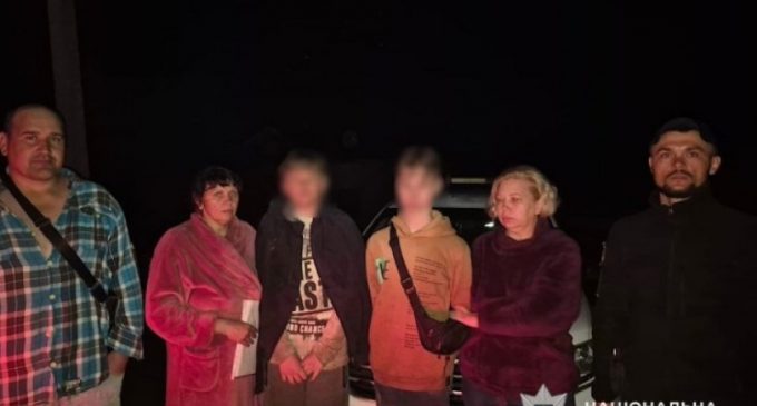 Поліцейські Нікопольщини оперативно розшукали двох підлітків, які заблукали в лісі