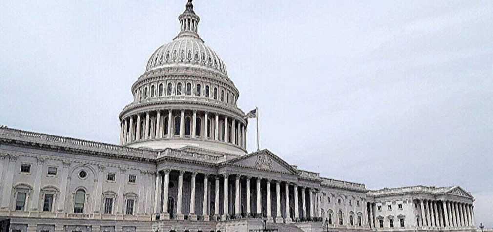 У Конгресі просять Трампа про терміновий брифінг щодо призупинення допомоги Україні