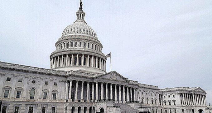 У Конгресі просять Трампа про терміновий брифінг щодо призупинення допомоги Україні
