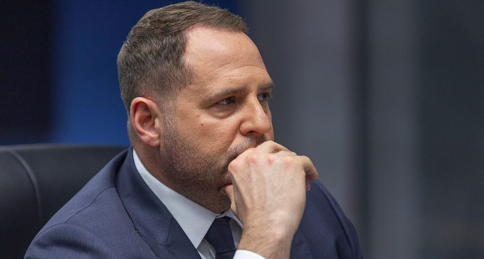 В Україну повернули трьох підлітків з окупованих територій